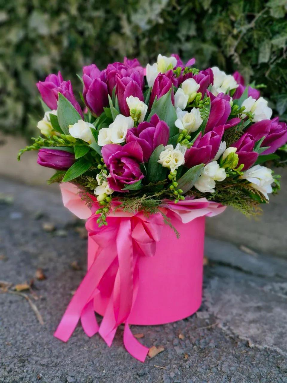 Flowers in a box | ծաղիկներ, ծաղկեպսակներ, բույսեր Երևան
