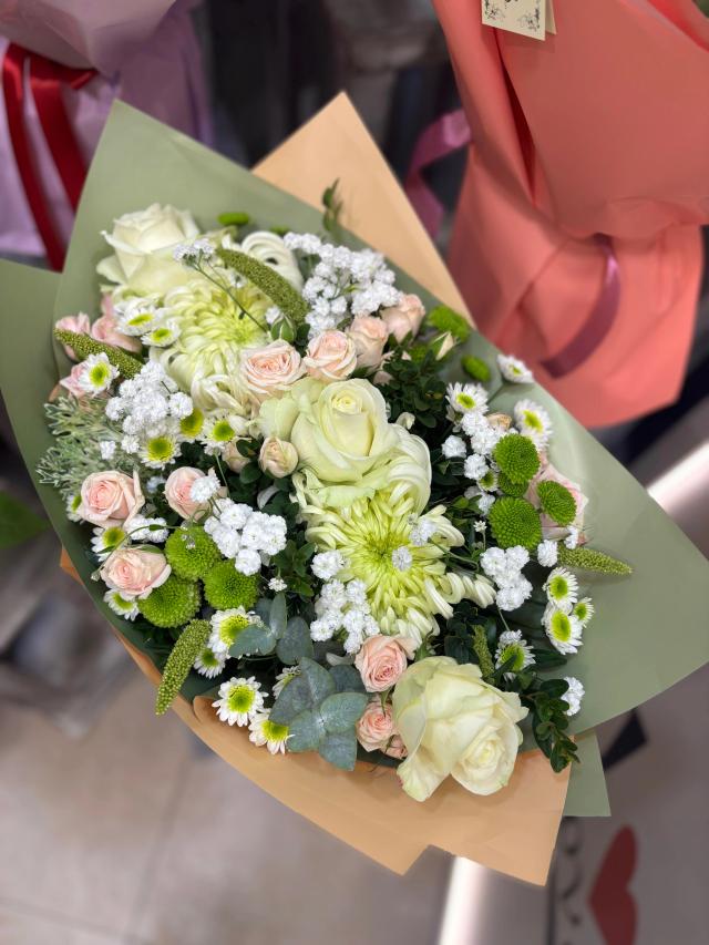 An elegant bouquet | ծաղիկներ, ծաղկեպսակներ, բույսեր - առաքում Երևան
